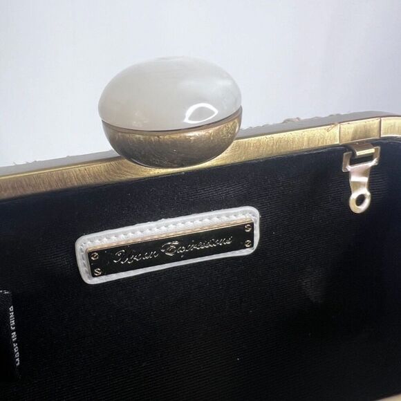 Urban Expressions Large Pearl Clasp Straw Rattan Crossbody Clutch‎ - Picture 7 of 9